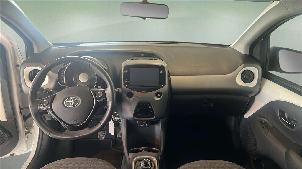 Toyota Aygo 1,0 VVT-I X-pression X-Shift 72HK 5d Aut. - Image 6