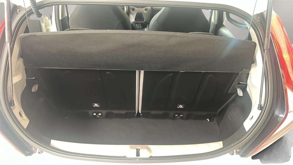 Toyota Aygo 1,0 VVT-I X-pression X-Shift 72HK 5d Aut. - Image 5