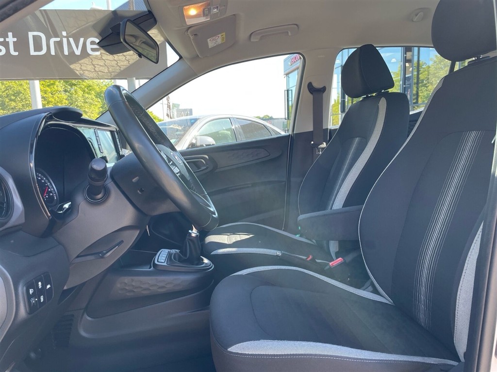 Hyundai i10 1,0 Advanced 67HK 5d - Image 6