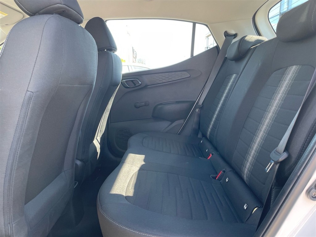 Hyundai i10 1,0 Advanced 67HK 5d - Image 7