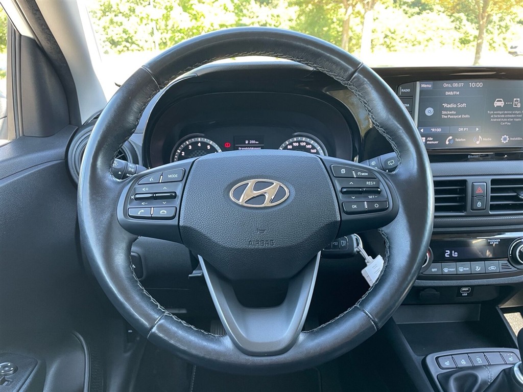 Hyundai i10 1,0 Advanced 67HK 5d - Image 9
