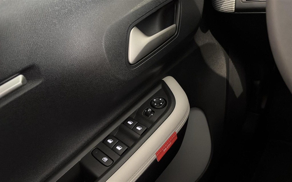 Citroën e-C3 Aircross EL Max 113HK 5d Aut. - Image 16
