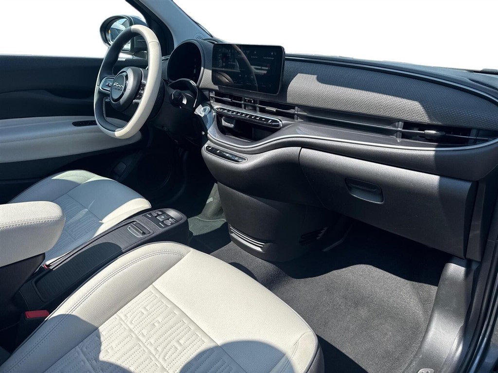 Fiat 500e EL La Prima By Bocelli 118HK Cabr. Aut. - Image 10