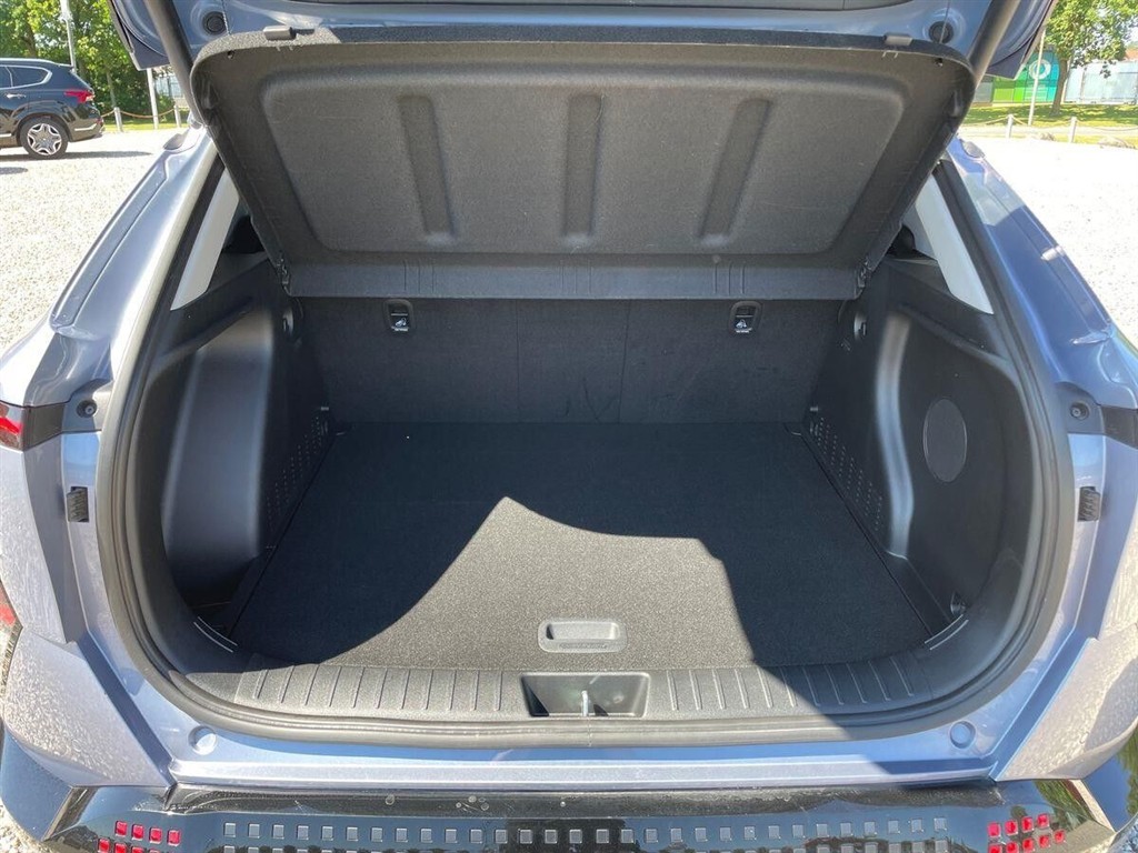 Hyundai Kona Electric 65,4 kWh Ultimate Long Range 217HK 5d Aut. - Image 16
