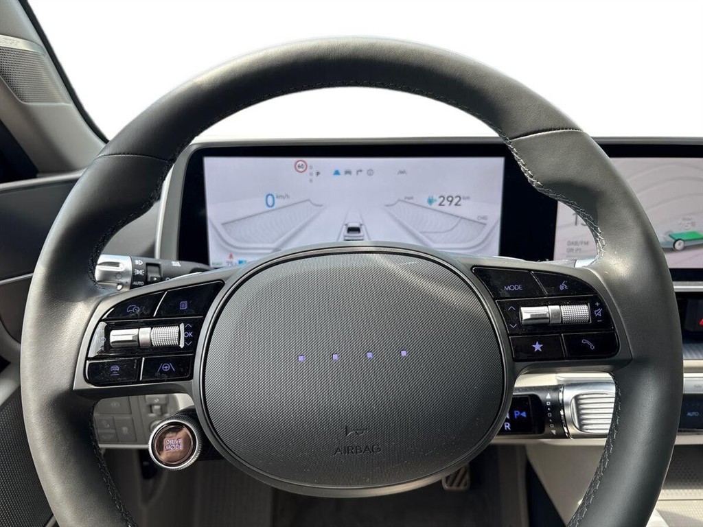 Hyundai Ioniq 6 Electric 77,4 kWh Ultimate 229HK Aut. - Image 11