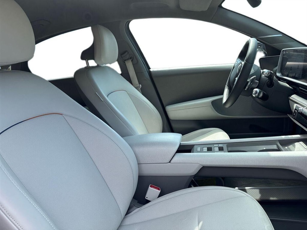 Hyundai Ioniq 6 Electric 77,4 kWh Ultimate 229HK Aut. - Image 14