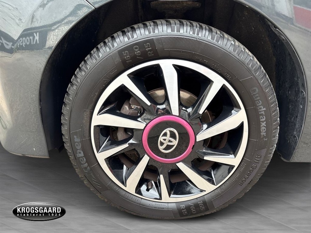 Toyota Aygo 1,0 VVT-I X-Style + DAB+ 72HK 5d - Image 20