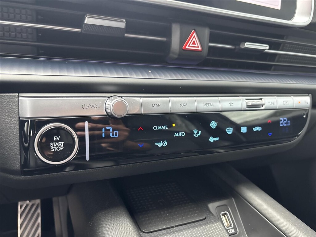Hyundai Ioniq 6 Electric 77,4 kWh Ultimate 229HK Aut. - Image 14