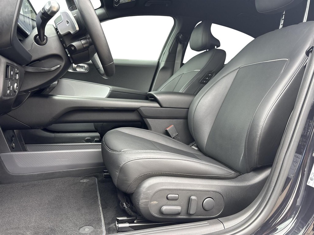 Hyundai Ioniq 6 Electric 77,4 kWh Ultimate 229HK Aut. - Image 4