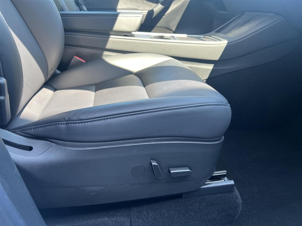 Tesla Model Y EL Long Range AWD 514HK 5d Aut. - Image 18