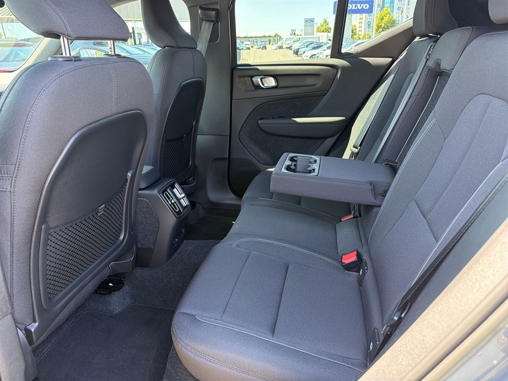 Volvo XC40 P6 Recharge Plus 231HK 5d Aut. - Image 8