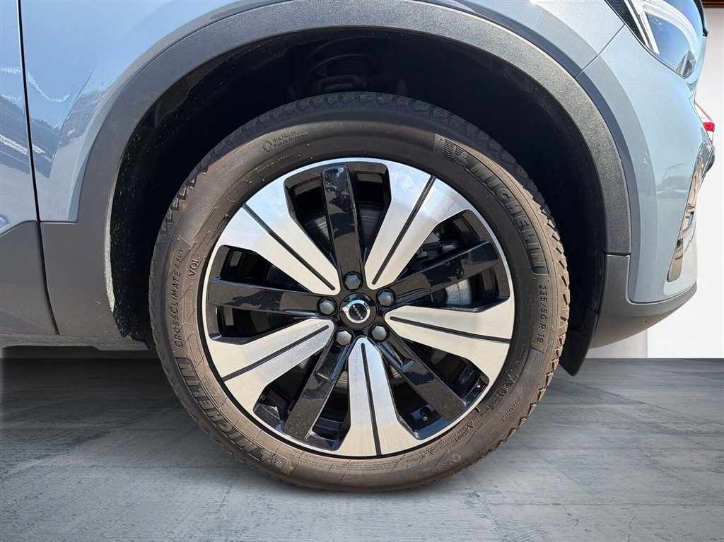 Volvo XC40 P6 Recharge Plus 231HK 5d Aut. - Image 11