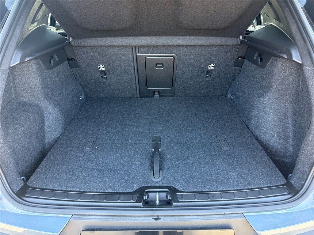 Volvo XC40 P6 Recharge Plus 231HK 5d Aut. - Image 15