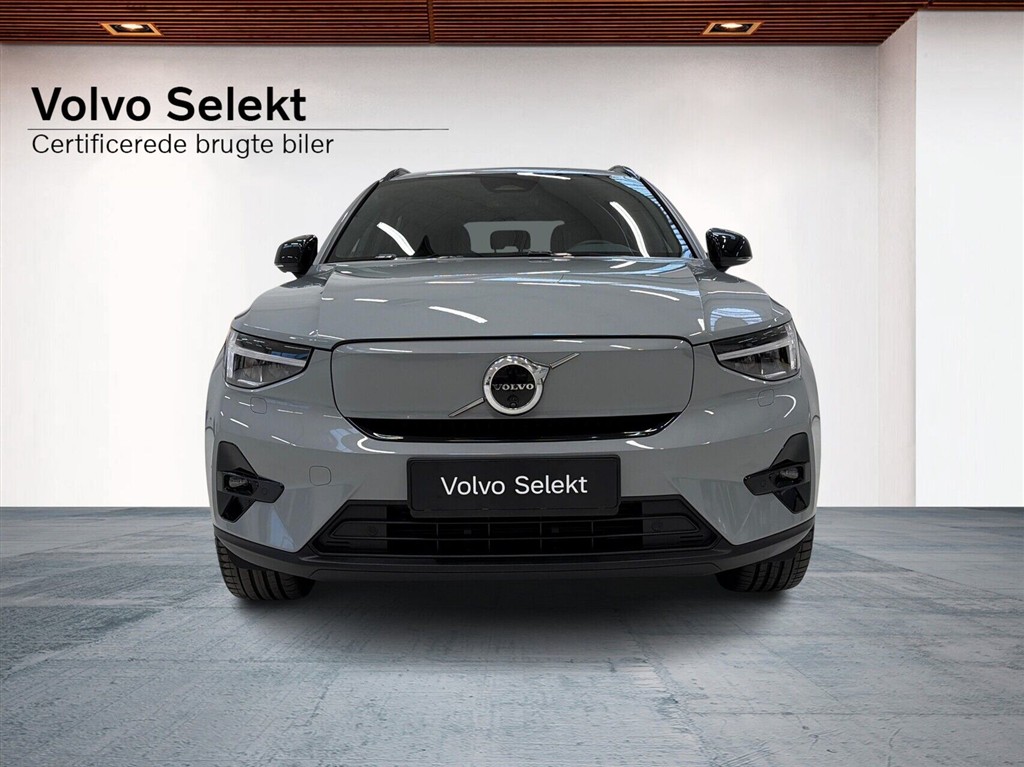 Volvo EX40 Single Motor Extended Range Plus 252HK 5d Aut. - Image 9