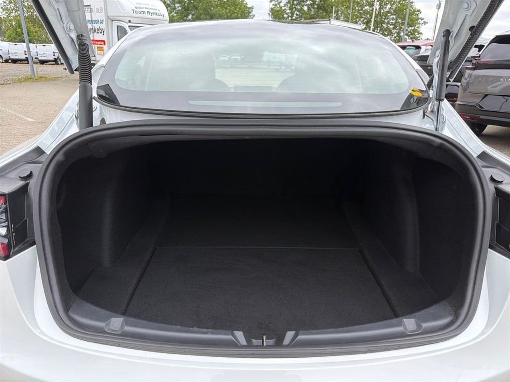 Tesla Model 3 EL Standard Range Plus 258HK Aut. - Image 13