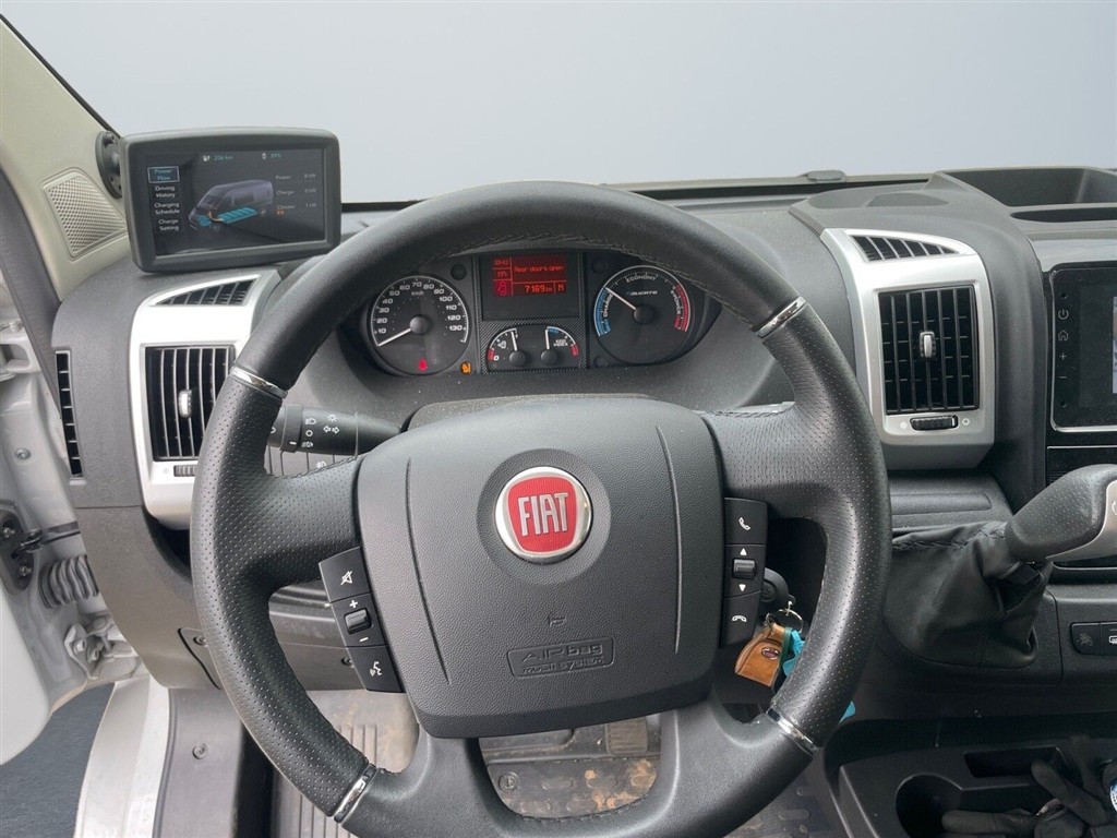 Fiat E-Ducato 35 Maxi L2H2 EL 122HK Van Aut. - Image 8
