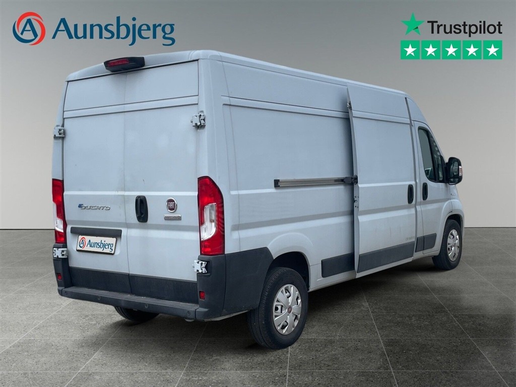 Fiat E-Ducato 35 Maxi L2H2 EL 122HK Van Aut. - Image 5
