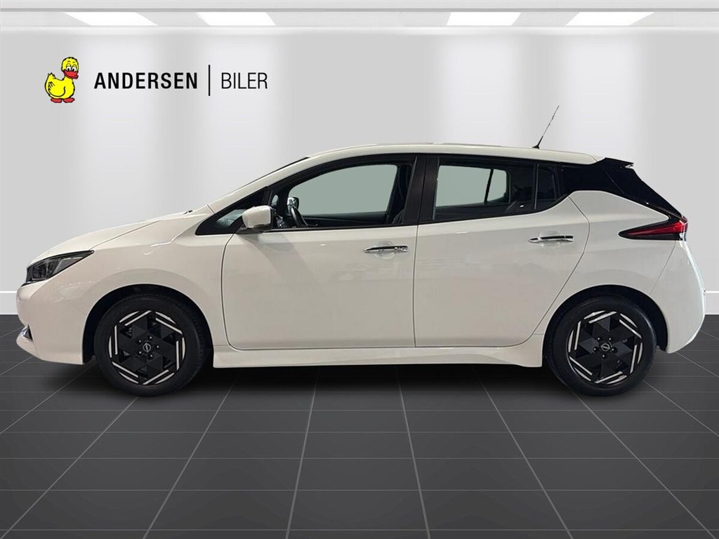 Nissan Leaf EL Acenta 39 kWh 150HK 5d Aut. - Image 3