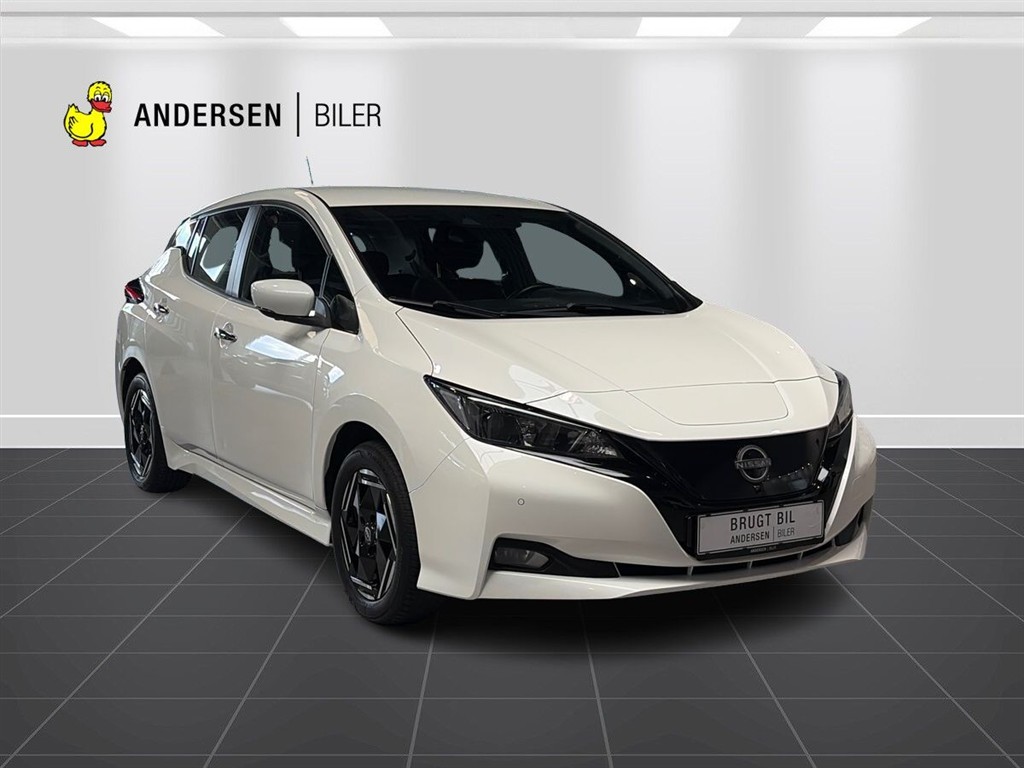 Nissan Leaf EL Acenta 39 kWh 150HK 5d Aut. - Image 4