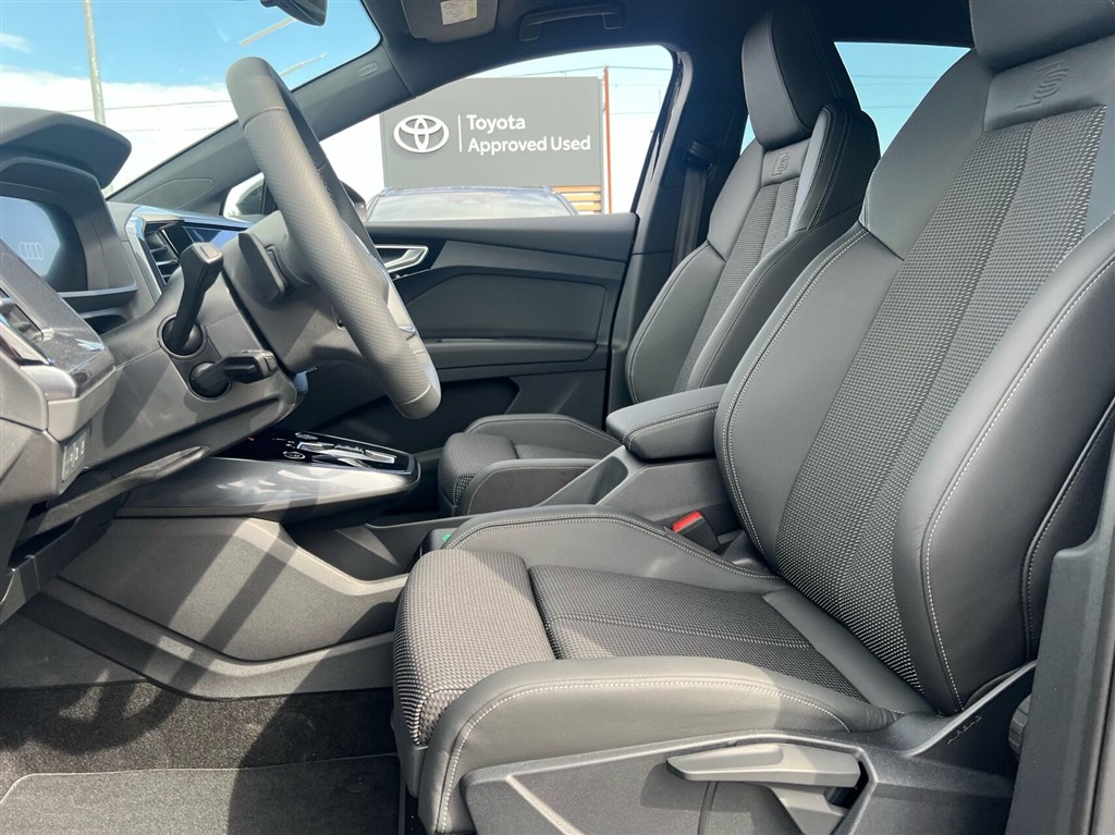 Audi Q4 45 E-tron S Line Edition Quattro 286HK 5d Aut. - Image 7
