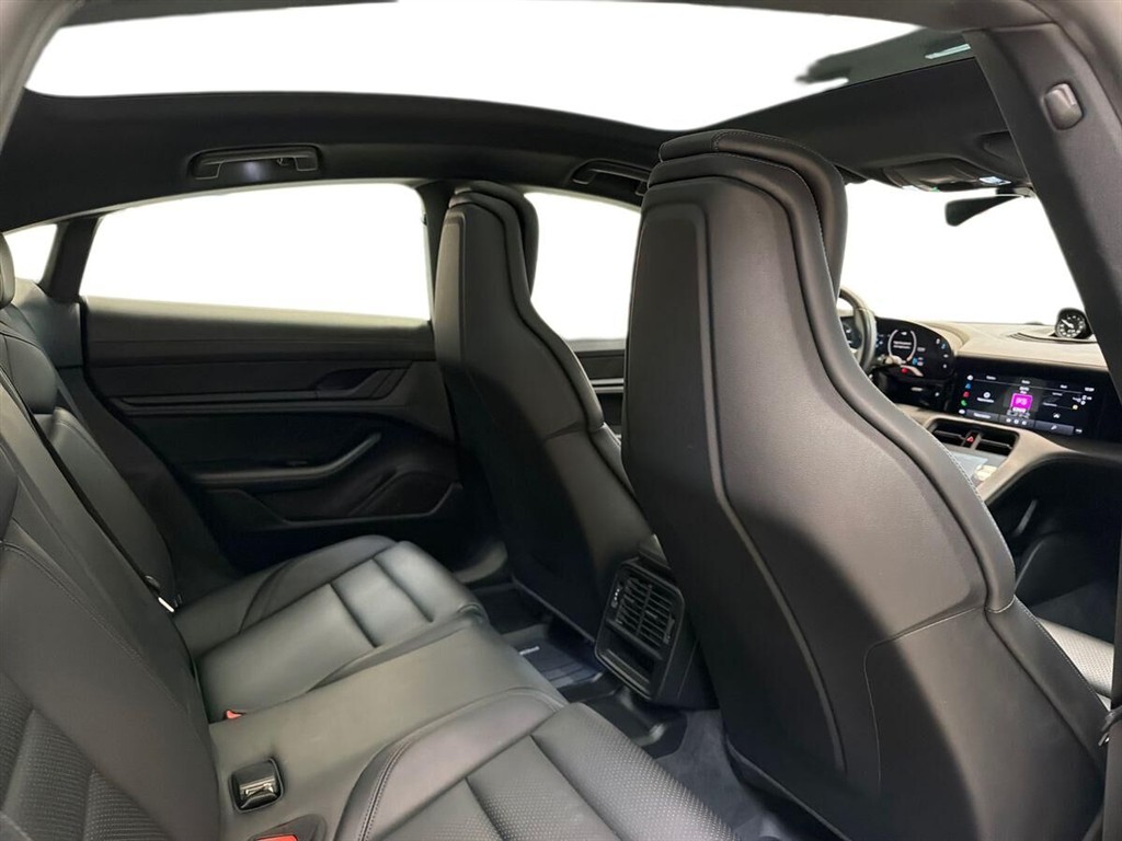 Porsche Taycan 4S EL 4x4 435HK 4d Aut. - Image 12