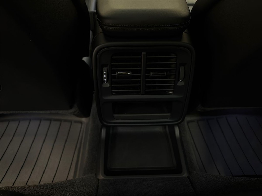 Porsche Taycan 4S EL 4x4 435HK 4d Aut. - Image 23