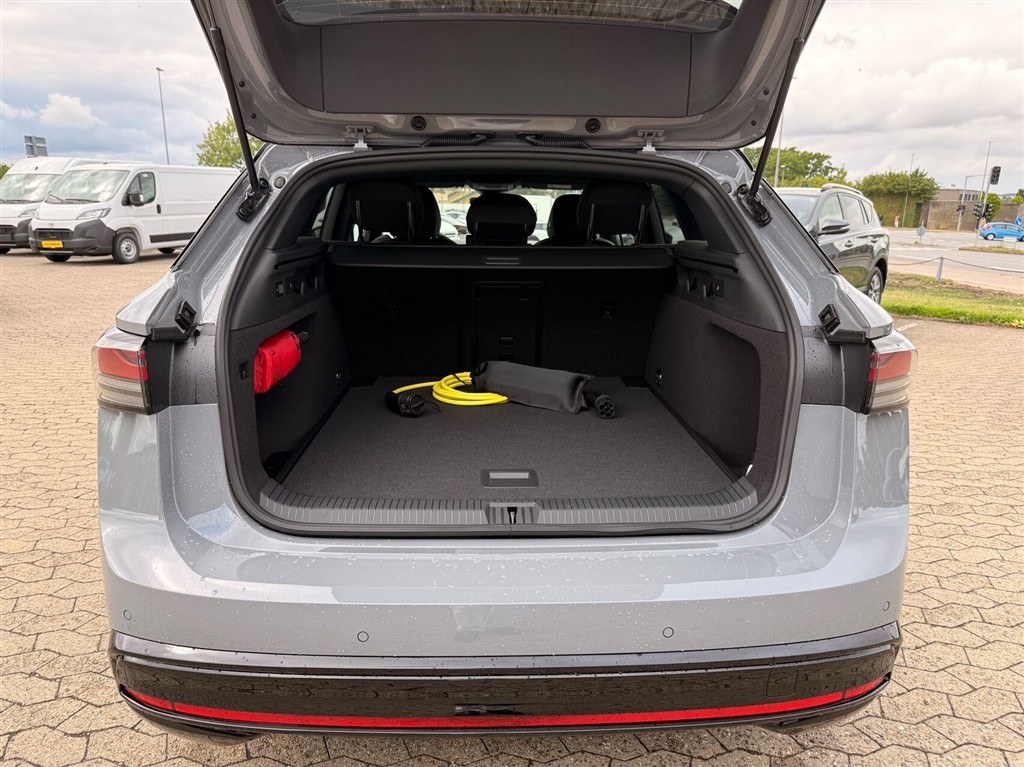 VW ID.7 Tourer EL Pro 286HK Stc Aut. - Image 6