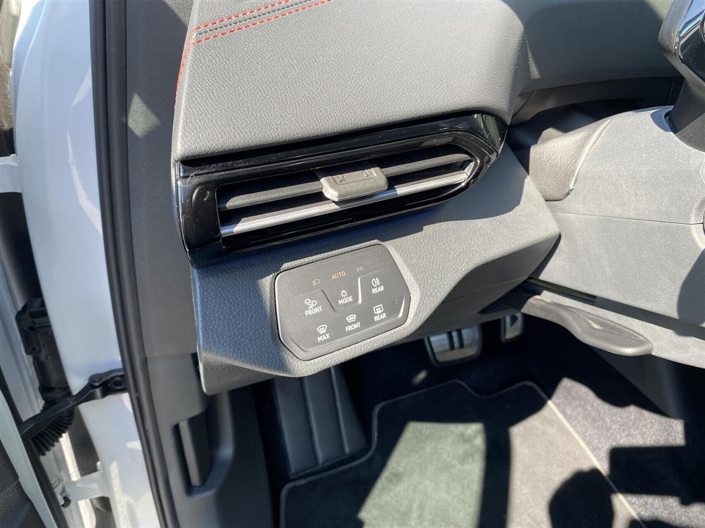 VW ID.4 EL GTX 4Motion 299HK 5d Aut. - Image 10
