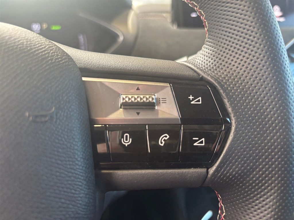 DS DS3 Crossback E-Tense Rivoli 156HK 5d Aut. - Image 18