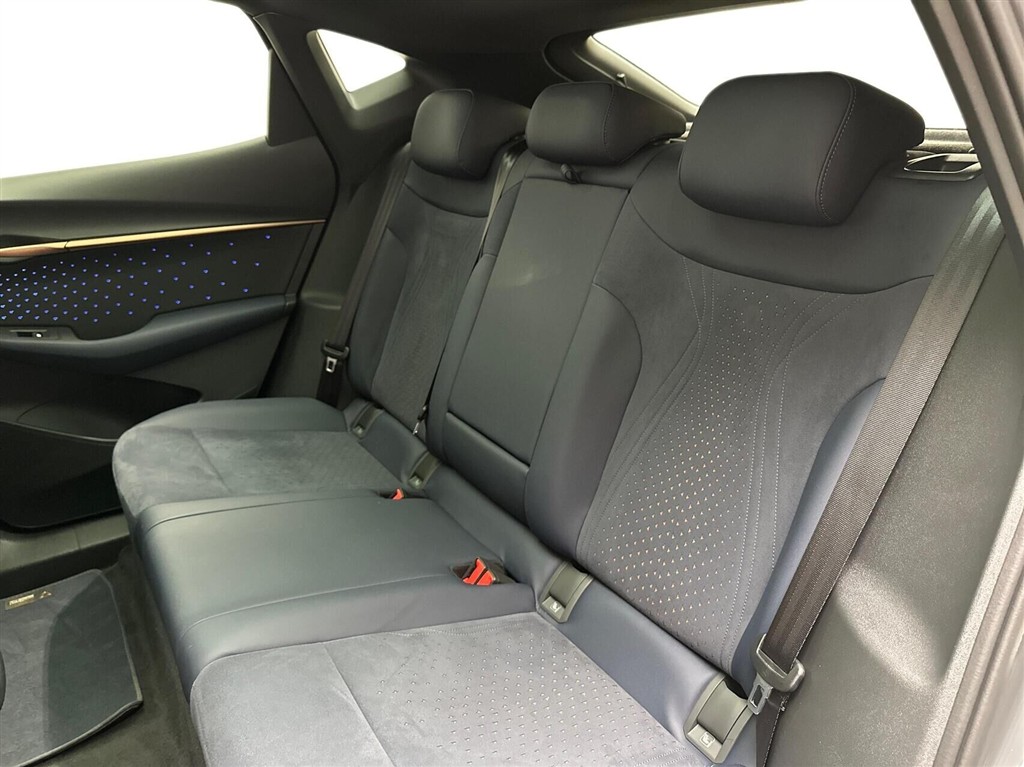 Cupra Tavascan EL VZ Adrenaline 4X4 340HK 5d Aut. - Image 13