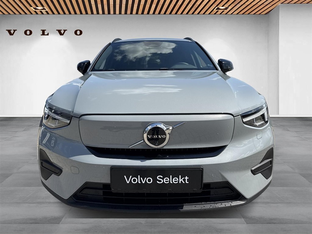 Volvo EX40 Single Motor Extended Range Core 252HK 5d Aut. - Image 9
