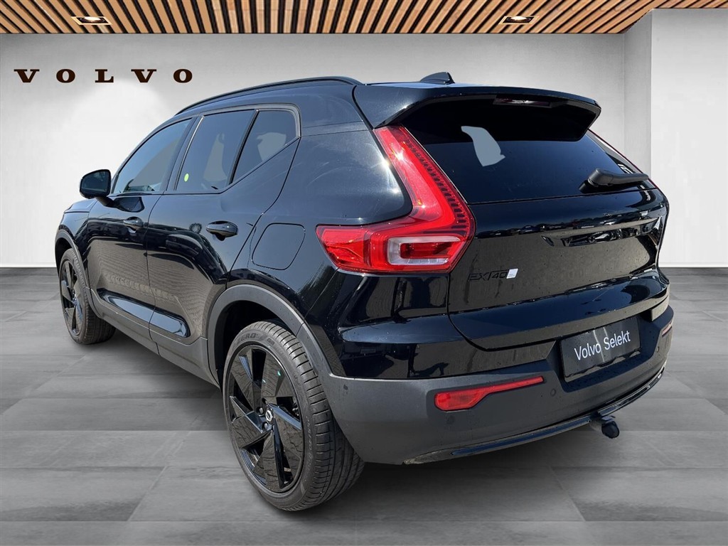Volvo EX40 Twin Motor Performance Black Edition AWD 442HK 5d Aut. - Image 2