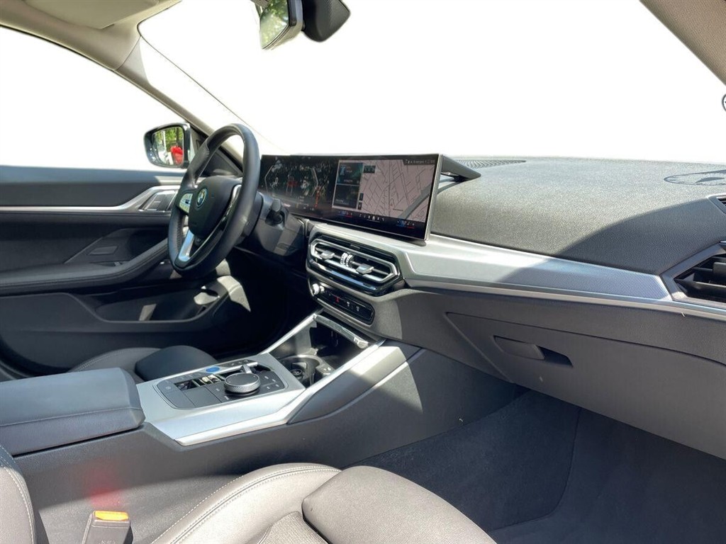 BMW i4 eDrive35 Gran Coupé EL Charged Plus 286HK 5d Aut. - Image 13