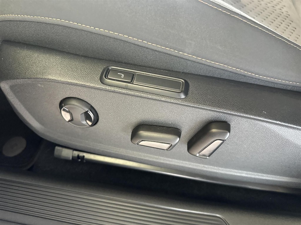 Cupra Born EL Dinamica Pack High 204HK 5d Aut. - Image 9
