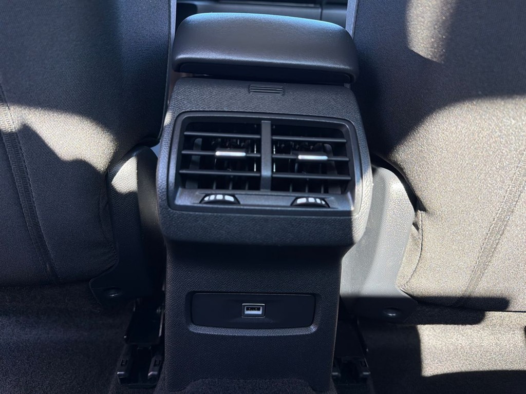 Citroën e-C4 X EL Plus 156HK 5d Aut. - Image 18