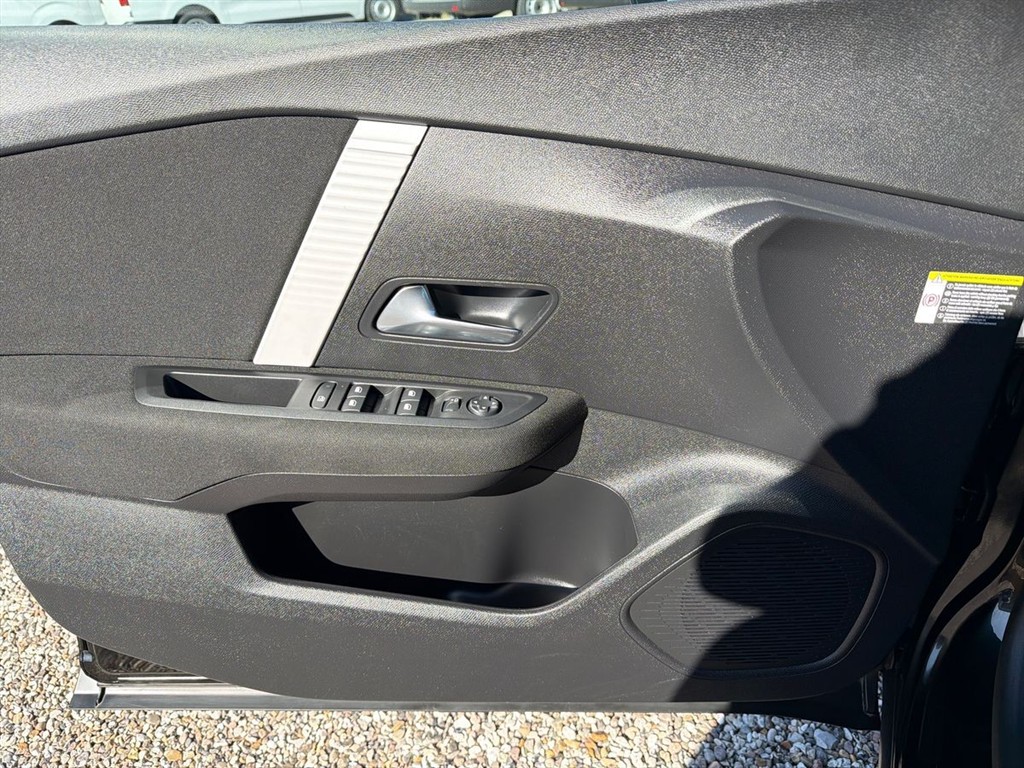 Citroën e-C4 X EL Plus 156HK 5d Aut. - Image 19