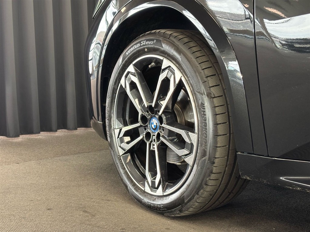 BMW iX2 eDrive20 EL M-Sport 204HK 5d Aut. - Image 6
