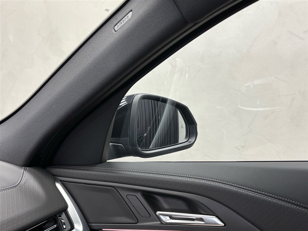 BMW iX2 eDrive20 EL M-Sport 204HK 5d Aut. - Image 24