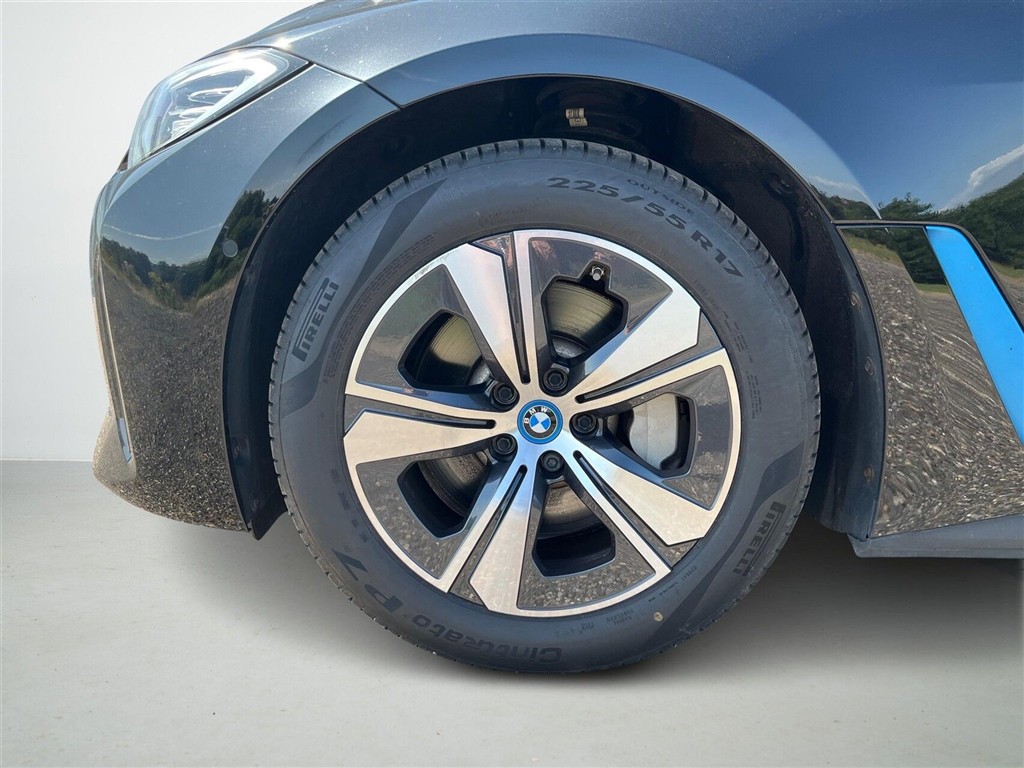 BMW i4 eDrive40 Gran Coupé EL Charged Plus 340HK 5d Aut. - Image 8