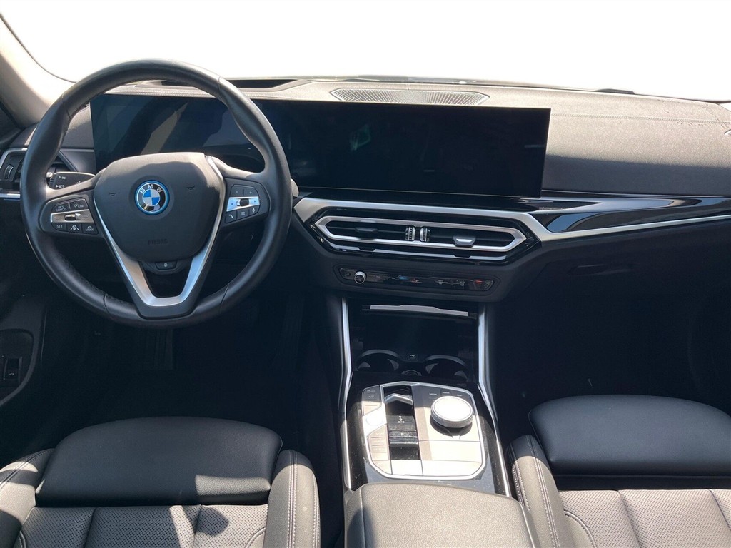BMW i4 eDrive40 Gran Coupé EL Charged Plus 340HK 5d Aut. - Image 4
