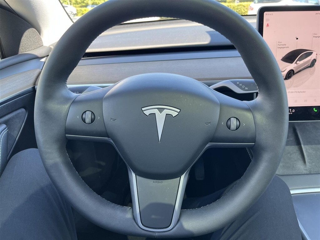 Tesla Model Y EL Long Range AWD 514HK 5d Aut. - Image 11