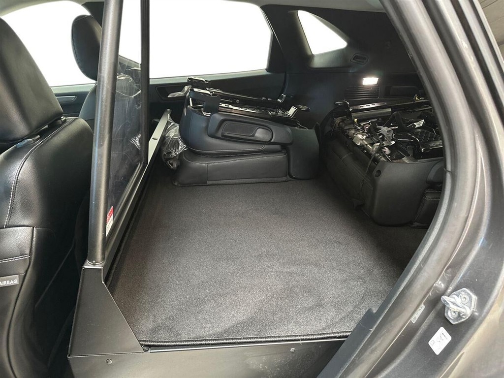 Ford Kuga 2,5 Plugin-hybrid Titanium X CVT 225HK 5d Trinl. Gear - Image 12