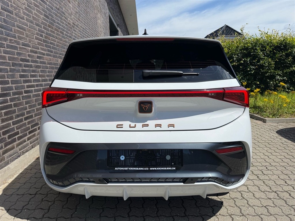 Cupra Born EL e-Boost 231HK 5d Aut. - Image 3