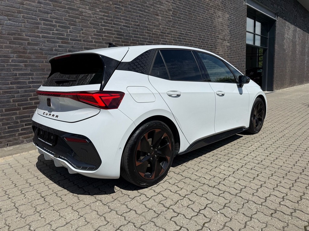 Cupra Born EL e-Boost 231HK 5d Aut. - Image 4
