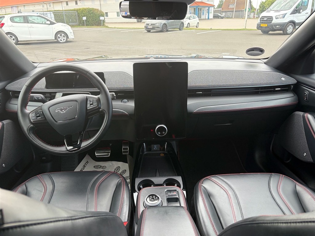 Ford Mustang Mach-E EL UR Premium 294HK 5d Aut. - Image 10