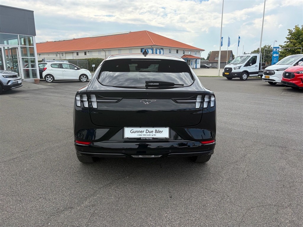 Ford Mustang Mach-E EL UR Premium 294HK 5d Aut. - Image 5