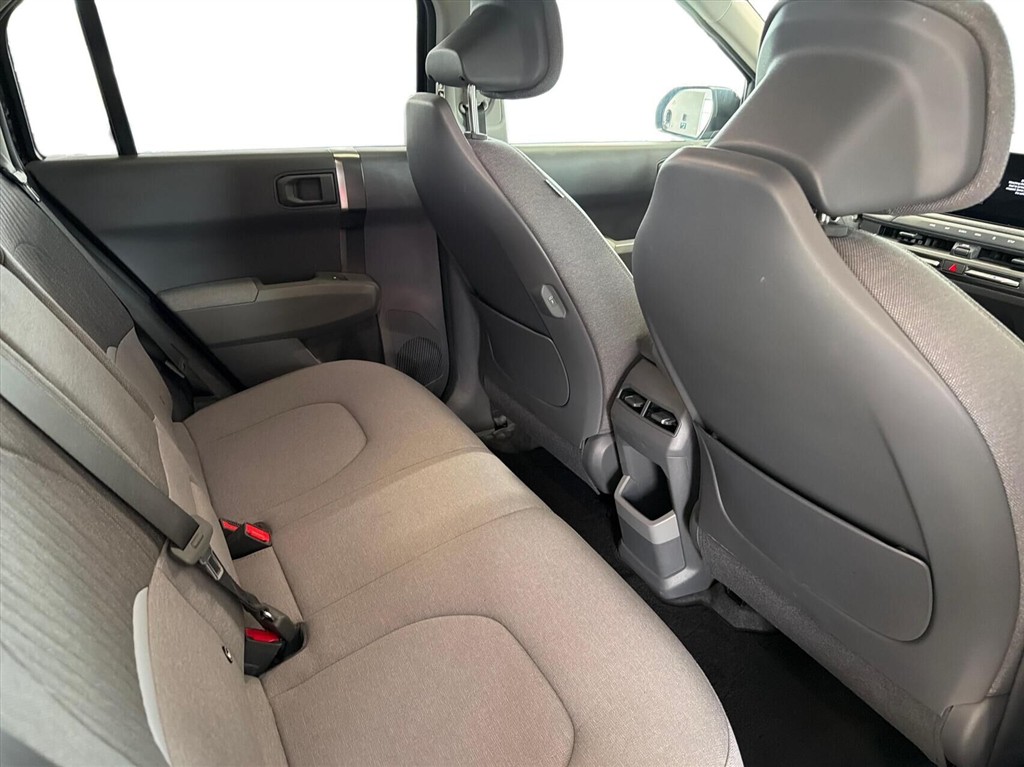 Kia EV3 Long Range Prestige 204HK 5d Aut. - Image 12