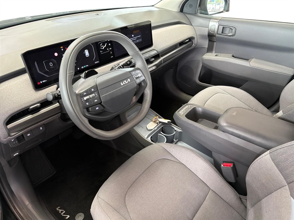 Kia EV3 Long Range Prestige 204HK 5d Aut. - Image 3