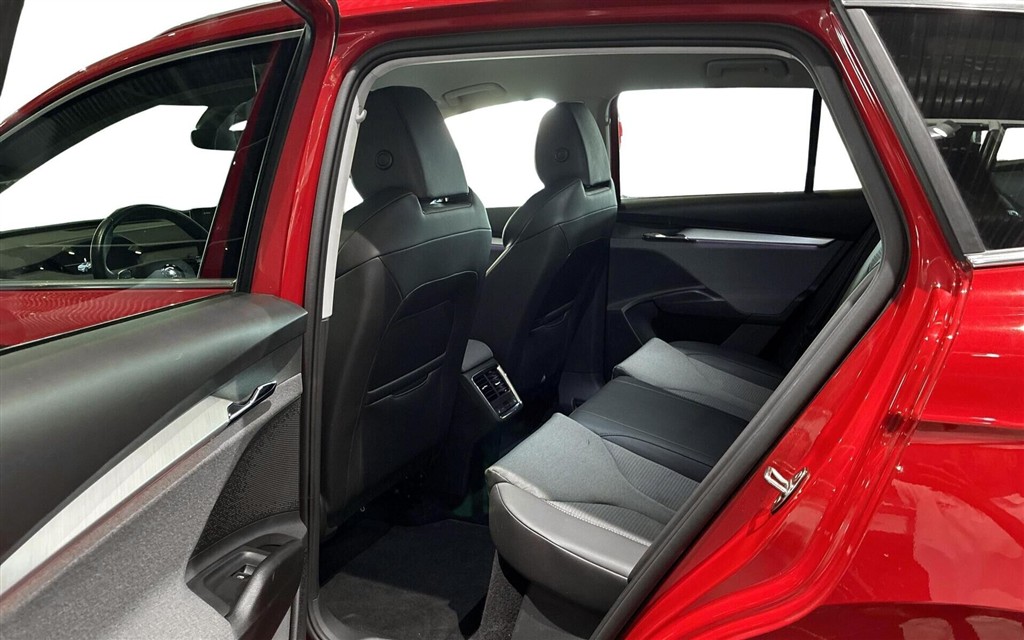 Skoda Enyaq 80 iV 204HK 5d Aut. - Image 10