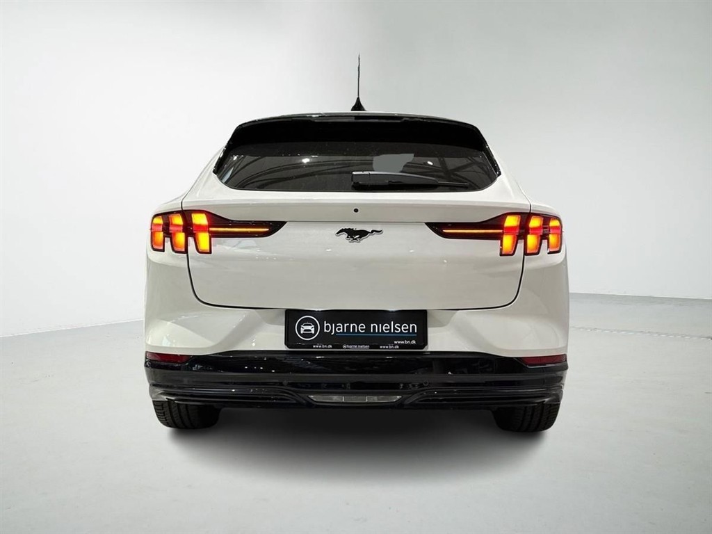 Ford Mustang Mach-E EL UR Premium 294HK 5d Aut. - Image 5